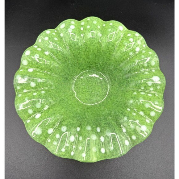 Murano Other - Vintage Murano Art Glass Green Clamshell Bowl 7" Scalloped Edge Stunning! MINT